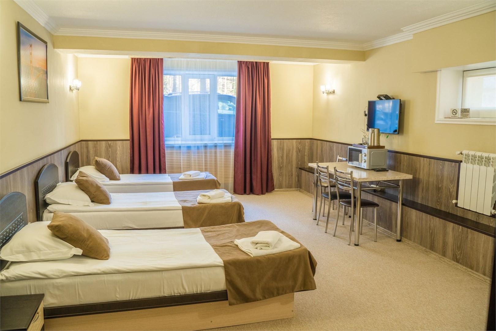 Стандарт трехместный (Цокольный этаж)